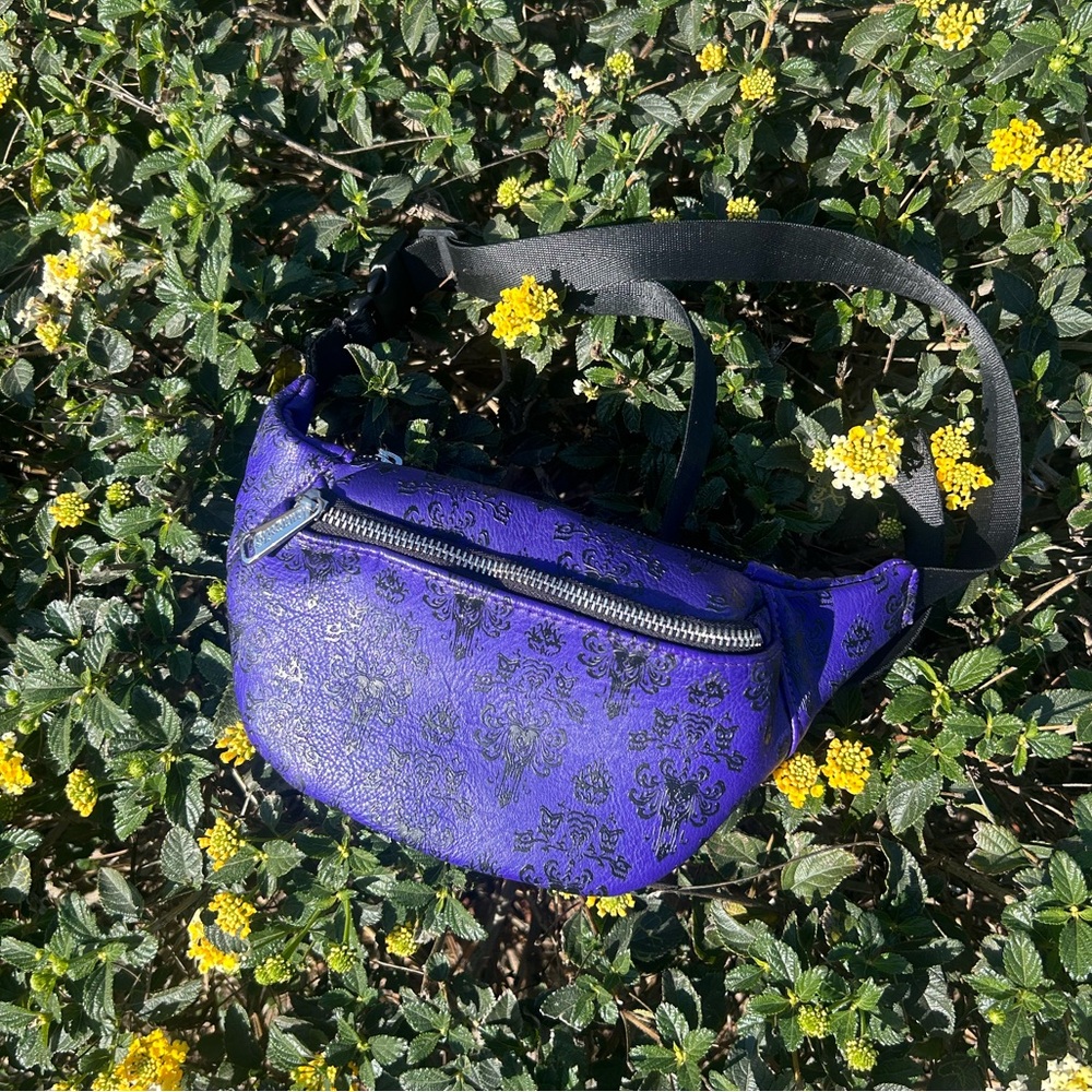 Loungefly Haunted Mansion Fannypack